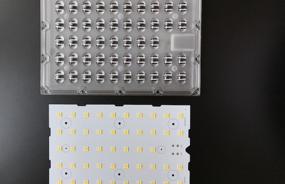 購入 道ランプのための150W 3030 SMD LEDの街灯の部品の光学配列レンズ オンライン製造