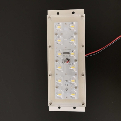 購入 SMD5050 PMMAは20-50Wのための街灯レンズ160lm/Wを導いた オンライン製造