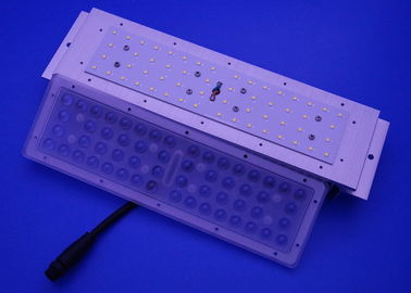 購入 小さい足跡3030 3535 SMD LEDレンズ30度のPCの正方形 オンライン製造