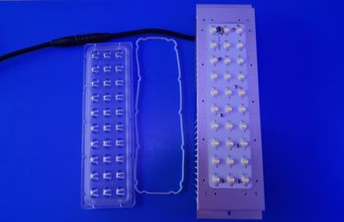 光学 PC レンズの据え付け品が付いている 30 ワット LED の街灯の部品