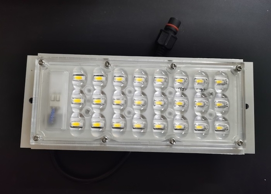 173x71mm 24 LED 5050 SMD モジュール 光学レンズ付き LED ストリートライト コンポーネント