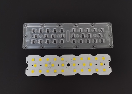 7070 SMD 28 LEDストリートライトモジュール 158X103 DEGREE 熱シンク付き屋外光レンズ