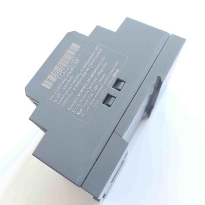 調整可能な DC 出力電圧と DIN レール取り付け可能な 120 ～ 135W LED 電源