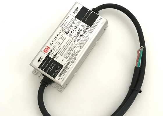 90V - 305VAC不変の力LEDの運転者LEDの照明のための75ワット
